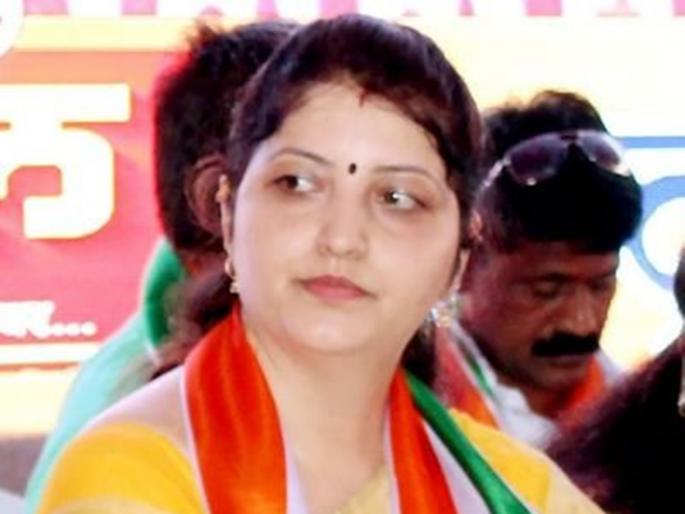Rupali Chakankar criticized the BJP over the incident of women oppression | भाजपच्या लोकांकडून महिलांना सर्वाधिक धोका : रुपाली चाकणकर Rupali Chakankar criticized the BJP over the incident of women oppression | भाजपच्या लोकांकडून महिलांना सर्वाधिक धोका : रुपाली चाकणकर