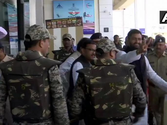 madhya pradesh floor test congress mla and corona test | मध्यप्रदेश सत्तासंघर्ष: फ्लोर टेस्टपूर्वी 'त्या' आमदारांची होणार 'कोराना टेस्ट' madhya pradesh floor test congress mla and corona test | मध्यप्रदेश सत्तासंघर्ष: फ्लोर टेस्टपूर्वी 'त्या' आमदारांची होणार 'कोराना टेस्ट'