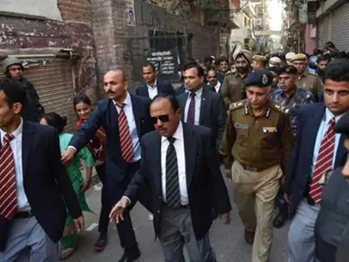 Congress criticizes BJP over Dowal visit to Delhi | Delhi Violence: "डोवाल यांच्या दौऱ्यामुळे अमित शहांचे अपयश समोर आले" Congress criticizes BJP over Dowal visit to Delhi | Delhi Violence: "डोवाल यांच्या दौऱ्यामुळे अमित शहांचे अपयश समोर आले"