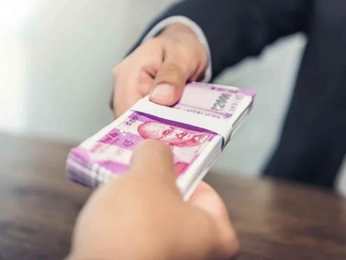 Do finance companies use goons to recover loans? | फायनान्स कंपन्या करतात कर्ज वसुलीसाठी गुंडांचा वापर ?