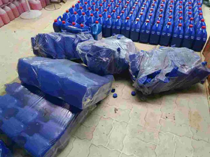 The clue came from Delhi; Sale of Fake Harpic in Varora | दिल्लीतून लागला सुगावा; वरोरात बनावट हापिंकची विक्री The clue came from Delhi; Sale of Fake Harpic in Varora | दिल्लीतून लागला सुगावा; वरोरात बनावट हापिंकची विक्री