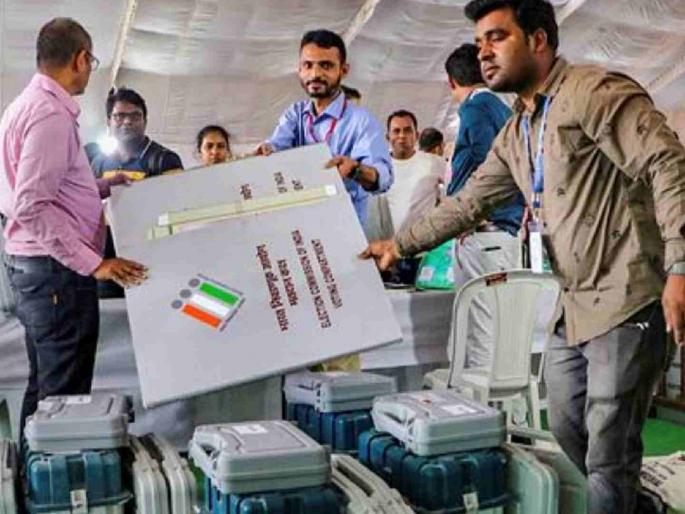 Polling teams sent to 2518 centers today; Ready for voting tomorrow | २५१८ केंद्रांवर आज मतदान पथके रवाना; उद्याच्या मतदानासाठी सज्ज Polling teams sent to 2518 centers today; Ready for voting tomorrow | २५१८ केंद्रांवर आज मतदान पथके रवाना; उद्याच्या मतदानासाठी सज्ज