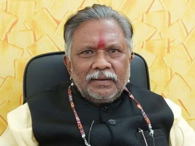 Will the equation between Dharmarao Baba and the ministry continue? | धर्मरावबाबा अन् मंत्रिपद समीकरण राहील का कायम? Will the equation between Dharmarao Baba and the ministry continue? | धर्मरावबाबा अन् मंत्रिपद समीकरण राहील का कायम?