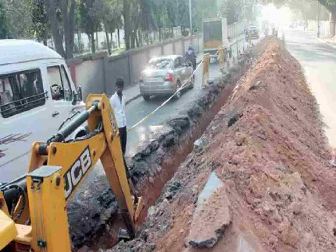 Do not dig in the city during the winter session. | हिवाळी अधिवेशन काळात शहरात खोदकाम करू नका