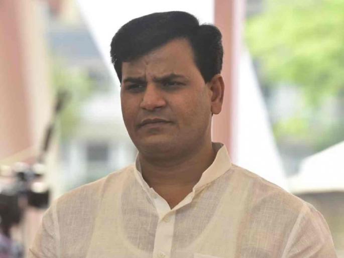 MLA Ravi Rana's back to the winter session | आमदार रवी राणांची हिवाळी अधिवेशनाकडे पाठ, मंत्रिपद न मिळाल्याने कमालीचे नाराज MLA Ravi Rana's back to the winter session | आमदार रवी राणांची हिवाळी अधिवेशनाकडे पाठ, मंत्रिपद न मिळाल्याने कमालीचे नाराज
