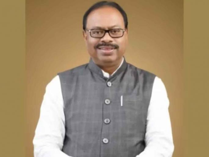 Names of Guardian Ministers to be announced by January 16: Chandrashekhar Bawankule | १६ जानेवारीपर्यंत पालकमंत्र्यांच्या नावांची घोषणा : चंद्रशेखर बावनकुळे Names of Guardian Ministers to be announced by January 16: Chandrashekhar Bawankule | १६ जानेवारीपर्यंत पालकमंत्र्यांच्या नावांची घोषणा : चंद्रशेखर बावनकुळे