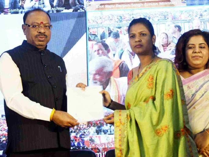 The Swamitva Yojana will change the lives of people in rural areas | स्वामीत्व योजनेतून ग्रामीण भागातील जनतेचे आयुष्य बदलणार The Swamitva Yojana will change the lives of people in rural areas | स्वामीत्व योजनेतून ग्रामीण भागातील जनतेचे आयुष्य बदलणार