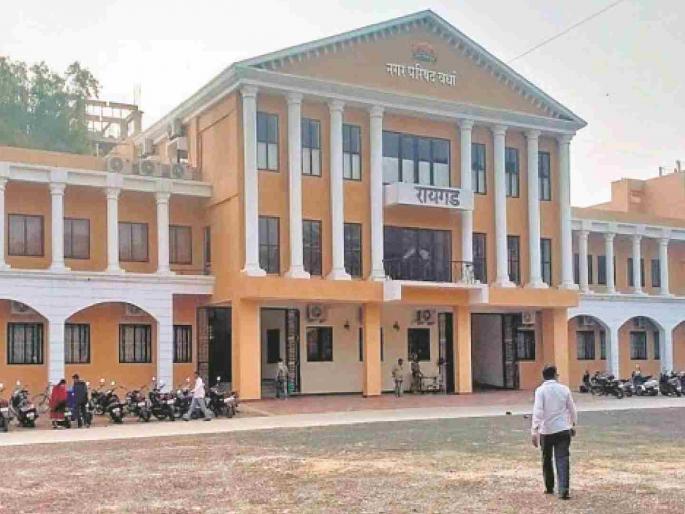 The target was to collect revenue of Rs 55 crore, but only half of the target was achieved in the district. | ५५ कोटी रुपयांचा महसूल गोळा करण्याचे होते उद्दिष्ट मात्र जिल्ह्यात अर्धीच उद्दिष्टपूर्ती The target was to collect revenue of Rs 55 crore, but only half of the target was achieved in the district. | ५५ कोटी रुपयांचा महसूल गोळा करण्याचे होते उद्दिष्ट मात्र जिल्ह्यात अर्धीच उद्दिष्टपूर्ती