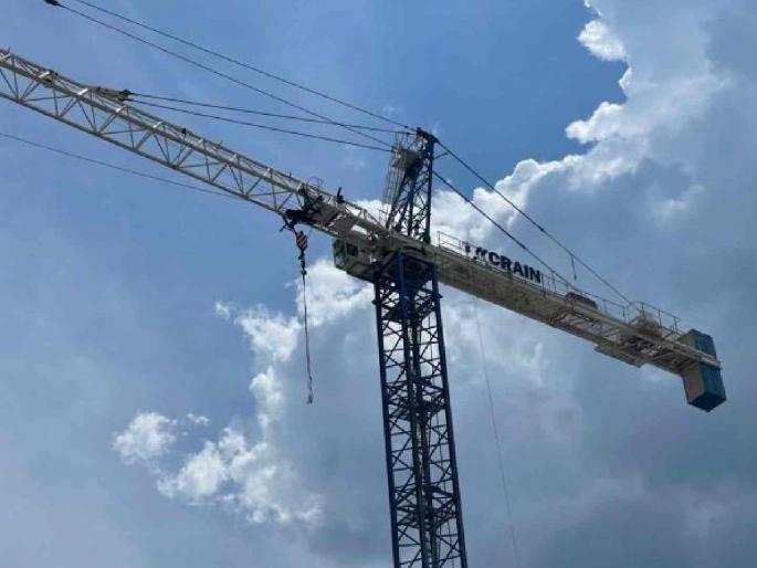 Two workers injured in accident at Sanflag Aryan & Steel Company | सॅनफ्लॅग आर्यन अँड स्टील कंपनीत अपघातात दोन मजूर जखमी