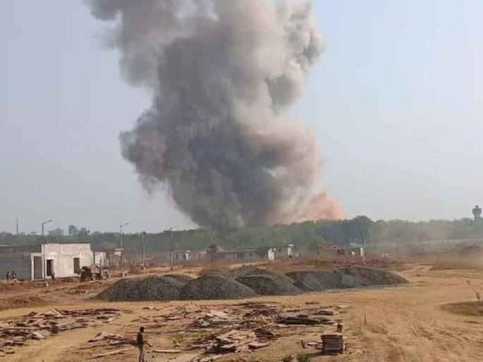 State government takes serious note of Bhandara blast; Several teams including Defense, Pune Forensic in Bhandara | भंडाऱ्यातील स्फोटाची राज्य सरकारकडून गंभीर दखल ; संरक्षण, पुणे फॉरेन्सिकसह अनेक पथके भंडाऱ्यात State government takes serious note of Bhandara blast; Several teams including Defense, Pune Forensic in Bhandara | भंडाऱ्यातील स्फोटाची राज्य सरकारकडून गंभीर दखल ; संरक्षण, पुणे फॉरेन्सिकसह अनेक पथके भंडाऱ्यात