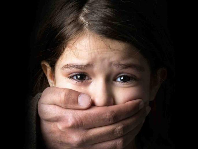 Accused of molesting 16-year-old girl gets three years of rigorous imprisonment | १६ वर्षाच्या मुलीचा विनयभंग करणाऱ्या आरोपीला तीन वर्षाचा सश्रम कारावास Accused of molesting 16-year-old girl gets three years of rigorous imprisonment | १६ वर्षाच्या मुलीचा विनयभंग करणाऱ्या आरोपीला तीन वर्षाचा सश्रम कारावास