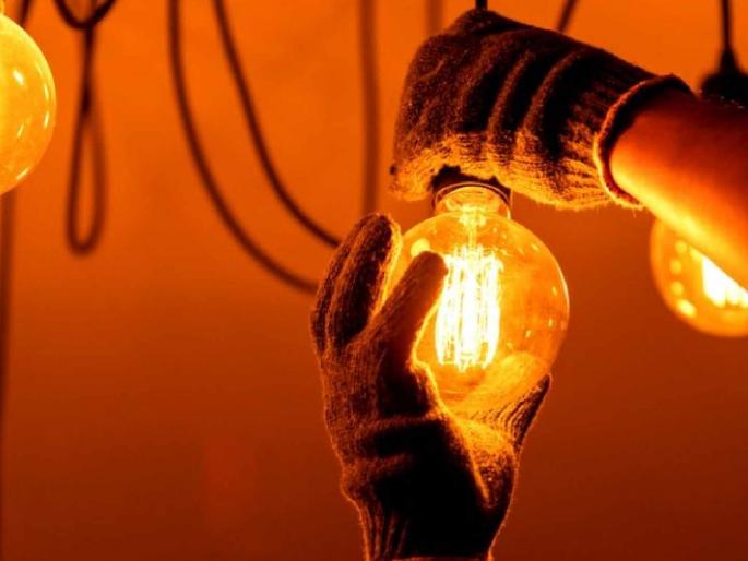 Another shock to citizens, electricity becomes expensive by up to one rupee | नागरिकांना आणखी एक शॉक, एक रुपयापर्यंत वीज महाग Another shock to citizens, electricity becomes expensive by up to one rupee | नागरिकांना आणखी एक शॉक, एक रुपयापर्यंत वीज महाग