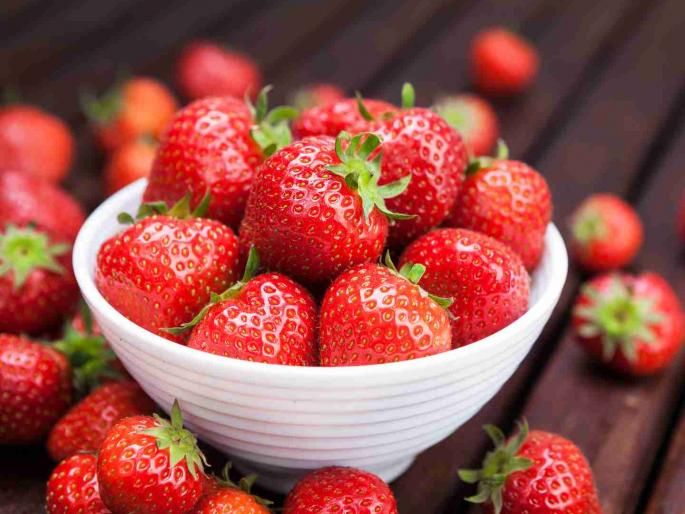'Strawberries' have become cheaper; How is it beneficial for diabetes and weight loss? | 'स्ट्रॉबेरी' झाली स्वस्त; मधुमेह आणि वजन कमी करण्यासाठी कशी आहे फायद्याची? 'Strawberries' have become cheaper; How is it beneficial for diabetes and weight loss? | 'स्ट्रॉबेरी' झाली स्वस्त; मधुमेह आणि वजन कमी करण्यासाठी कशी आहे फायद्याची?