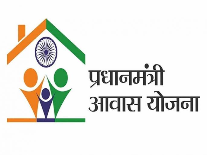Not a single person from the village is named in the housing scheme, beneficiaries are upset | आवास योजनेत गावातील एकही व्यक्तीच नाव नाही, लाभार्थी नाराज Not a single person from the village is named in the housing scheme, beneficiaries are upset | आवास योजनेत गावातील एकही व्यक्तीच नाव नाही, लाभार्थी नाराज