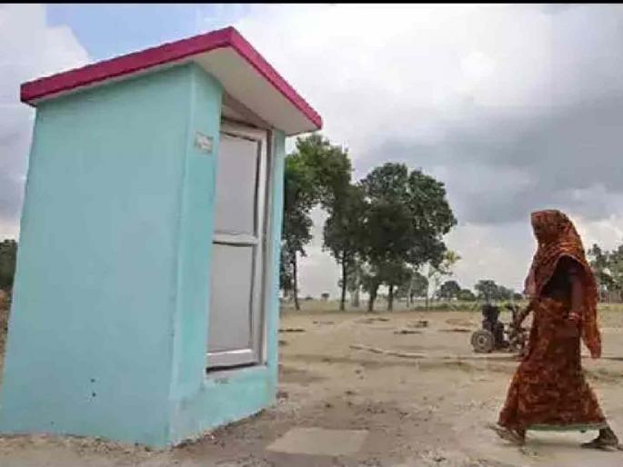 There are still 2,359 families without toilets in the district; were toilets built just to complete the statistics? | जिल्ह्यात अजूनही २,३५९ कुटुंबे शौचालयाविना; केवळ आकडेवारी पूर्ण करण्यासाठी शौचालये उभारली का? There are still 2,359 families without toilets in the district; were toilets built just to complete the statistics? | जिल्ह्यात अजूनही २,३५९ कुटुंबे शौचालयाविना; केवळ आकडेवारी पूर्ण करण्यासाठी शौचालये उभारली का?