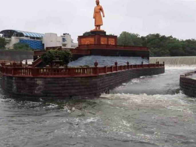 Repeat of 2023? Ambazari lake overflows by just 20 centimeters! | २०२३ ची पुनरावृत्ती? अंबाझरी तलाव फक्त २० सेंटीमीटरवर ओव्हरफ्लो! Repeat of 2023? Ambazari lake overflows by just 20 centimeters! | २०२३ ची पुनरावृत्ती? अंबाझरी तलाव फक्त २० सेंटीमीटरवर ओव्हरफ्लो!