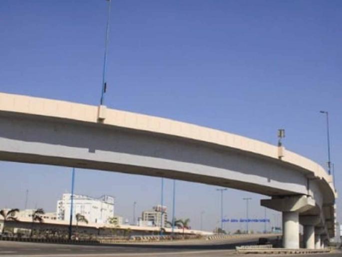Construction Secretary fined Rs 1 lakh for delay in flyover in Amravati | अमरावतीमधील उड्डाणपूल रखडल्यामुळे बांधकाम सचिवांवर एक लाख रुपये दंड Construction Secretary fined Rs 1 lakh for delay in flyover in Amravati | अमरावतीमधील उड्डाणपूल रखडल्यामुळे बांधकाम सचिवांवर एक लाख रुपये दंड