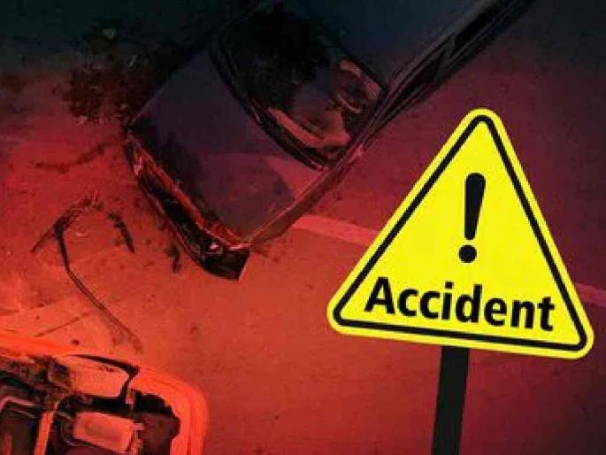 Hit and run with ambulance carrying body, driver and relative of deceased killed | मृतदेह घेऊन जाणाऱ्या रुग्णवाहिकेसोबत हिट ॲंड रन, चालक व मृतकाच्या नातेवाईकाचा मृत्यू Hit and run with ambulance carrying body, driver and relative of deceased killed | मृतदेह घेऊन जाणाऱ्या रुग्णवाहिकेसोबत हिट ॲंड रन, चालक व मृतकाच्या नातेवाईकाचा मृत्यू