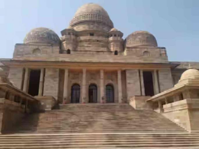 High Court orders Chandrapur District Magistrate to decide on compensation to affected farmers | नुकसान झालेल्या शेतकऱ्यांना भरपाई देण्यावर निर्णय घ्या; उच्च न्यायालयाचा चंद्रपूर जिल्हाधिकाऱ्यांना आदेश High Court orders Chandrapur District Magistrate to decide on compensation to affected farmers | नुकसान झालेल्या शेतकऱ्यांना भरपाई देण्यावर निर्णय घ्या; उच्च न्यायालयाचा चंद्रपूर जिल्हाधिकाऱ्यांना आदेश