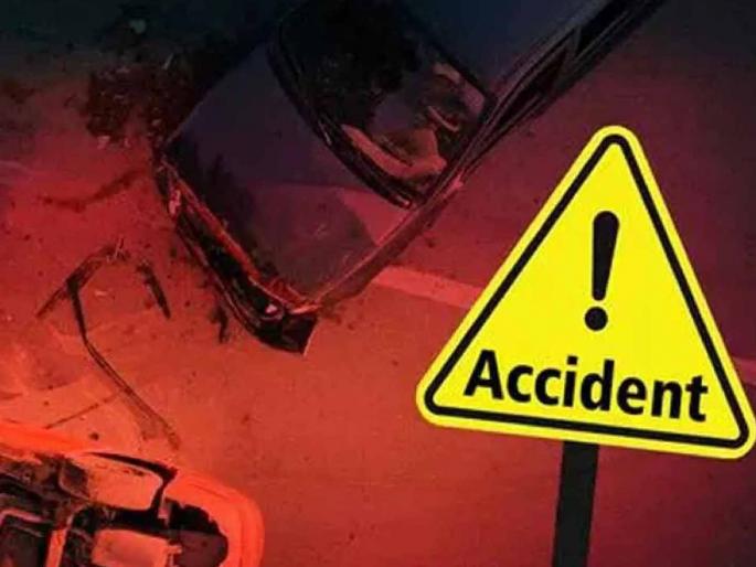 Six injured in two accidents in Bhandara: Time's attack on a family! | भंडाऱ्यात दोन अपघातांत सहा जखमी : एका कुटुंबावर काळाचा घाला! Six injured in two accidents in Bhandara: Time's attack on a family! | भंडाऱ्यात दोन अपघातांत सहा जखमी : एका कुटुंबावर काळाचा घाला!