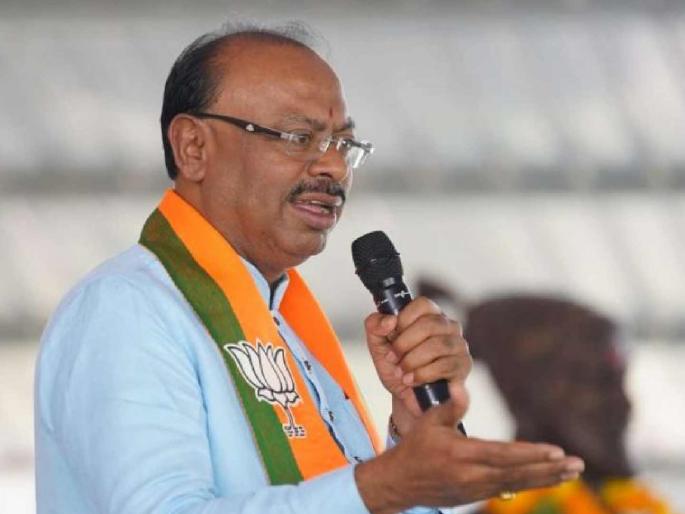 Opposition should prioritize farmers' interests instead of politics | विरोधकांनी राजकारण करण्याऐवजी शेतकऱ्यांच्या हिताला प्राधान्य द्यावे
