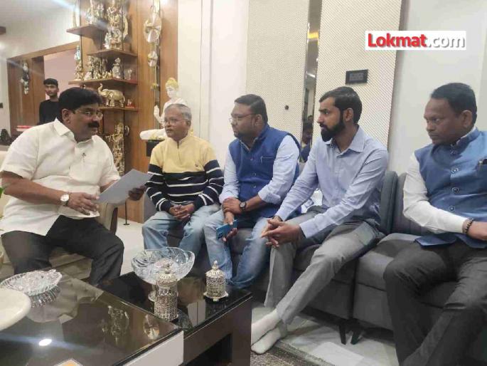 If not honoured by Congress, Ripai will contest on his own; Offers 10 seats | काँग्रेसकडून सन्मान न मिळाल्यास रिपाई स्वबळावर लढणार; दहा जागांचा दिला प्रस्ताव If not honoured by Congress, Ripai will contest on his own; Offers 10 seats | काँग्रेसकडून सन्मान न मिळाल्यास रिपाई स्वबळावर लढणार; दहा जागांचा दिला प्रस्ताव