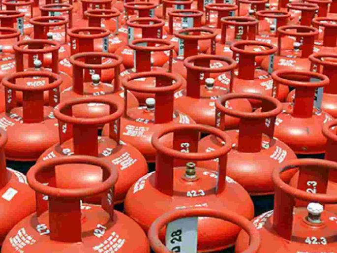 Lack of KYC on the eve of Diwali; E-KYC is required | दिवाळीच्या तोंडावर केवायसीअभावी सिलिंडरचा खोडा; ई-केवायसी करणे गरजेचे Lack of KYC on the eve of Diwali; E-KYC is required | दिवाळीच्या तोंडावर केवायसीअभावी सिलिंडरचा खोडा; ई-केवायसी करणे गरजेचे