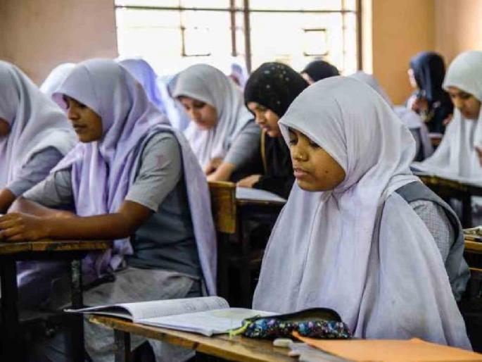 Minority Commission's proposal to the government to convert Urdu schools into semi-English in the state | राज्यातील उर्दू शाळा सेमी इंग्रजीत रूपांतरित करण्याचा अल्पसंख्याक आयोगाचा सरकारला प्रस्ताव Minority Commission's proposal to the government to convert Urdu schools into semi-English in the state | राज्यातील उर्दू शाळा सेमी इंग्रजीत रूपांतरित करण्याचा अल्पसंख्याक आयोगाचा सरकारला प्रस्ताव