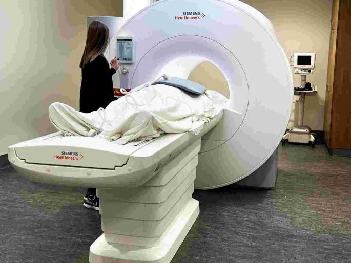 When will the 'MRI' facility be available in Gadchiroli? Lack of many health facilities in the district | गडचिरोलीत कधी होणार 'एमआरआय'ची सुविधा ? जिल्ह्यात अनेक आरोग्य सुविधांचा अभाव When will the 'MRI' facility be available in Gadchiroli? Lack of many health facilities in the district | गडचिरोलीत कधी होणार 'एमआरआय'ची सुविधा ? जिल्ह्यात अनेक आरोग्य सुविधांचा अभाव