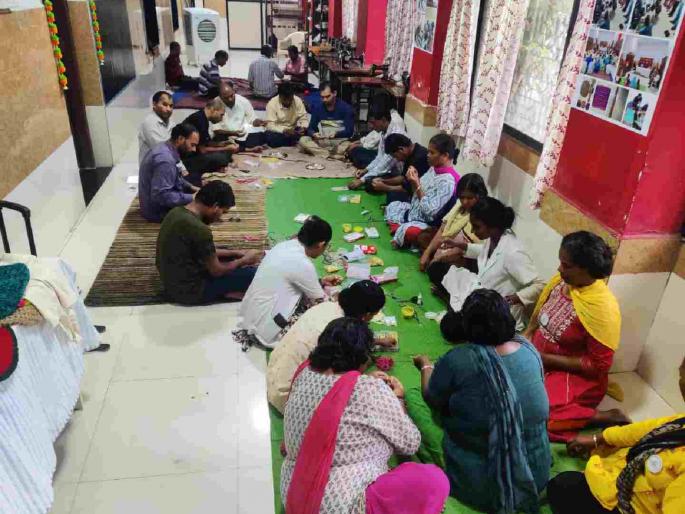 1200 Rakhis blossomed from the hands of those who won the battle of the mind | मनाची लढाई जिंकलेल्यांच्या हातांनी फुलल्या १२०० राख्या