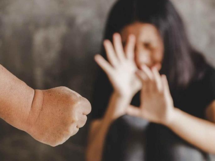 Incidents of violence against women have increased in the district in three months | जिल्ह्यात तीन महिन्यांत वाढल्या महिला अत्याचाराची घटना Incidents of violence against women have increased in the district in three months | जिल्ह्यात तीन महिन्यांत वाढल्या महिला अत्याचाराची घटना