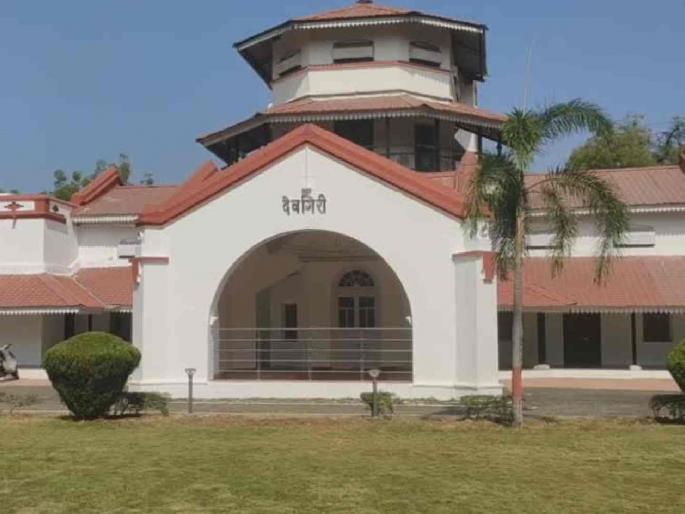 A lift will be installed in the two-storey Devagiri bungalow of the Deputy Chief Minister in Nagpur. | नागपूर येथील उपमुख्यमंत्र्यांच्या दोन मजली देवगिरी बंगल्यात लागणार ‘लिफ्ट’