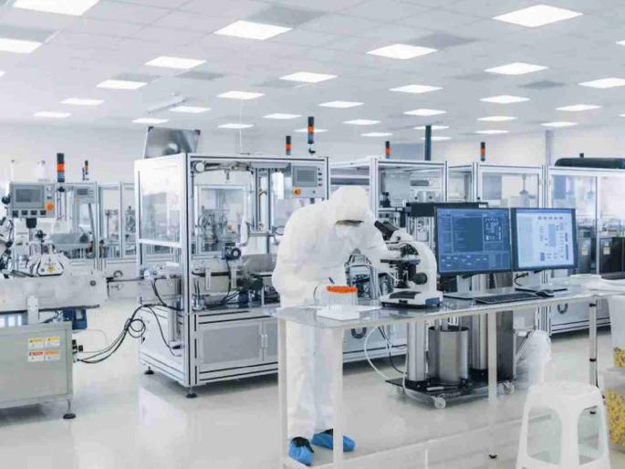 Nagpur's 'Three Idiots' create modern laboratories in institutions across the country | नागपूरचे 'थ्री इडिएट्स' तयार करतात देशभरातील संस्थांमध्ये आधुनिक प्रयोगशाळा Nagpur's 'Three Idiots' create modern laboratories in institutions across the country | नागपूरचे 'थ्री इडिएट्स' तयार करतात देशभरातील संस्थांमध्ये आधुनिक प्रयोगशाळा