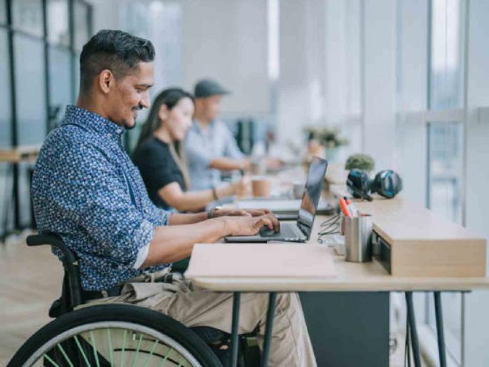 38 disabled employees in Chandrapur under suspicion! Absent from verification camp | चंद्रपुरातील ३८ दिव्यांग कर्मचारी संशयाच्या भोवऱ्यात ! पडताळणी शिबिरात गैरहजर