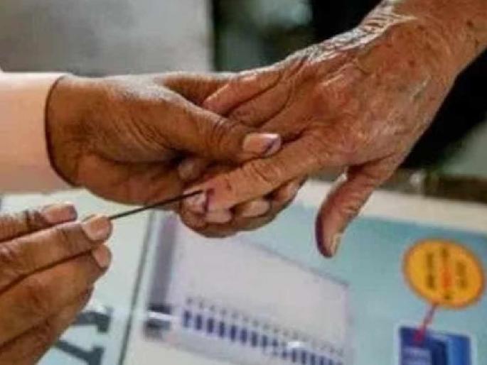 The Code of Conduct is always in place, but the preparation of the Election Department is in full swing | आचारसंहिता केव्हाही लागो, पण निवडणूक विभागाची तयारी जोरात The Code of Conduct is always in place, but the preparation of the Election Department is in full swing | आचारसंहिता केव्हाही लागो, पण निवडणूक विभागाची तयारी जोरात