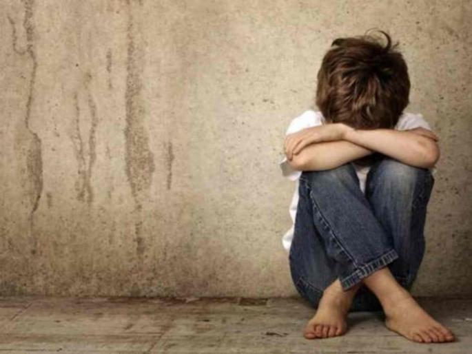 What? An 11-year-old boy abused a six-year-old toddler | काय? ११ वर्षीय बालकाने केले सहा वर्षीय चिमुकल्यावर अत्याचार What? An 11-year-old boy abused a six-year-old toddler | काय? ११ वर्षीय बालकाने केले सहा वर्षीय चिमुकल्यावर अत्याचार