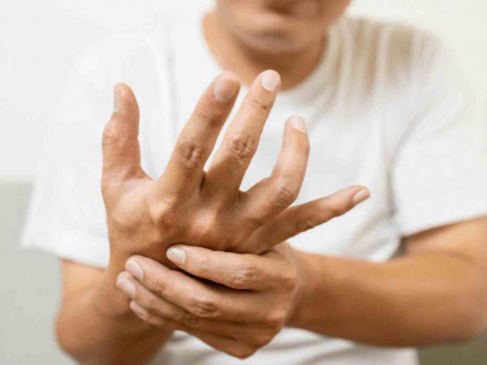 9 lakh patients in the country have Parkinson's disease | देशात ९ लाख रुग्णांना आहे पार्किन्सन आजार 9 lakh patients in the country have Parkinson's disease | देशात ९ लाख रुग्णांना आहे पार्किन्सन आजार