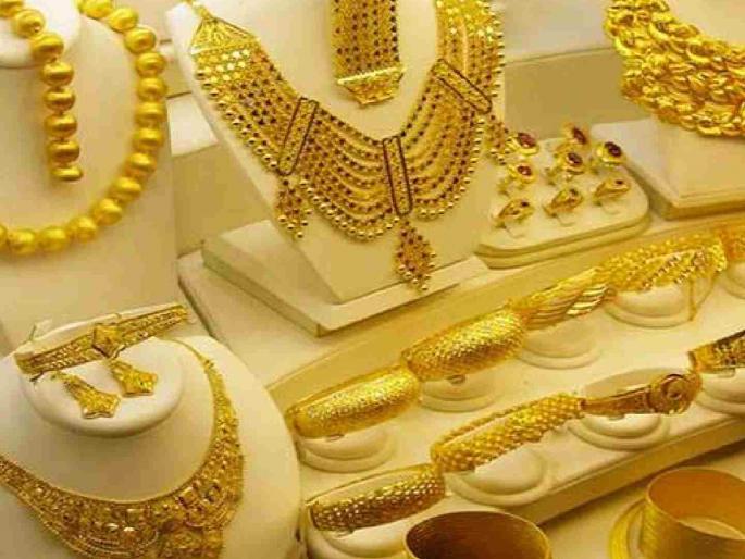 Gold and silver prices are falling; consumers' eagerness to buy and sell has increased | सोने-चांदीचे दर घसरताहेत; ग्राहकांची खरेदी-विक्रीसाठी उत्सुकता वाढली Gold and silver prices are falling; consumers' eagerness to buy and sell has increased | सोने-चांदीचे दर घसरताहेत; ग्राहकांची खरेदी-विक्रीसाठी उत्सुकता वाढली