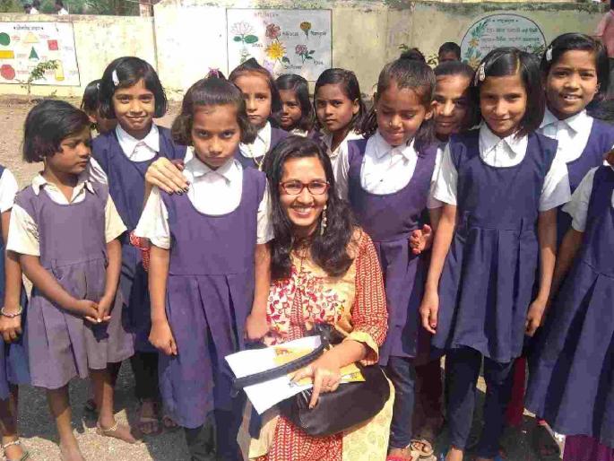 Safety of students will be done by 'Sakhi Savitri' in schools | शाळांमध्ये 'सखी सावित्री' करणार विद्यार्थ्यांची सुरक्षा Safety of students will be done by 'Sakhi Savitri' in schools | शाळांमध्ये 'सखी सावित्री' करणार विद्यार्थ्यांची सुरक्षा