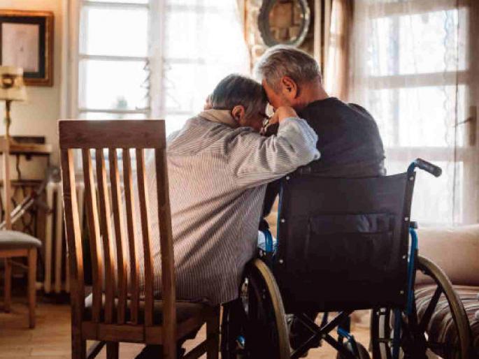 Elderly couple consumes poison, 80-year-old homeopathic expert husband dies | वृद्ध दांपत्याने घेतले विष, ८० वर्षीय होमियोपॅथी तज्ज्ञ पतीचा मृत्यू