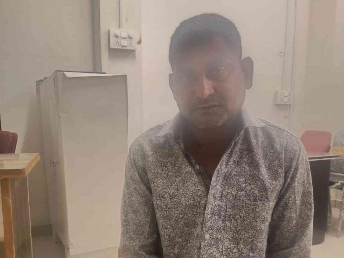 Notorious village hand furnace operator lodged in jail for a year | कुख्यात गावठी हातभट्टीचालक वर्षभरासाठी कारागृहात स्थानबध्द Notorious village hand furnace operator lodged in jail for a year | कुख्यात गावठी हातभट्टीचालक वर्षभरासाठी कारागृहात स्थानबध्द