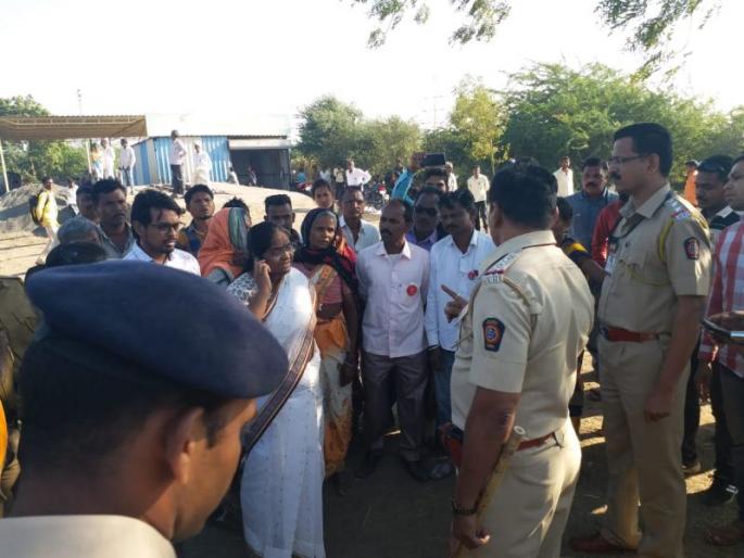 Police officers arrested | लोकसंघर्ष मोर्चाचे पदाधिकारी पोलिसांच्या ताब्यात Police officers arrested | लोकसंघर्ष मोर्चाचे पदाधिकारी पोलिसांच्या ताब्यात