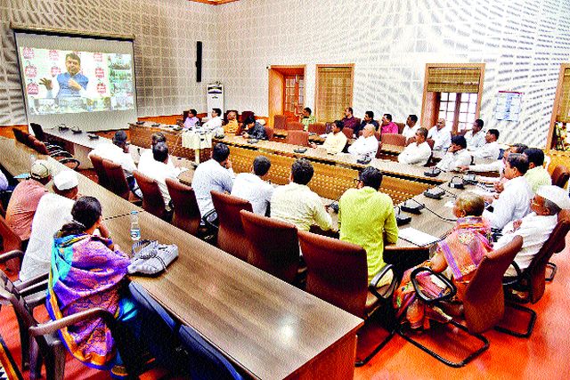 Chief Minister of Nashik, | लोकसंवादात मुख्यमंत्र्यांची नाशिकला हुलकावणी