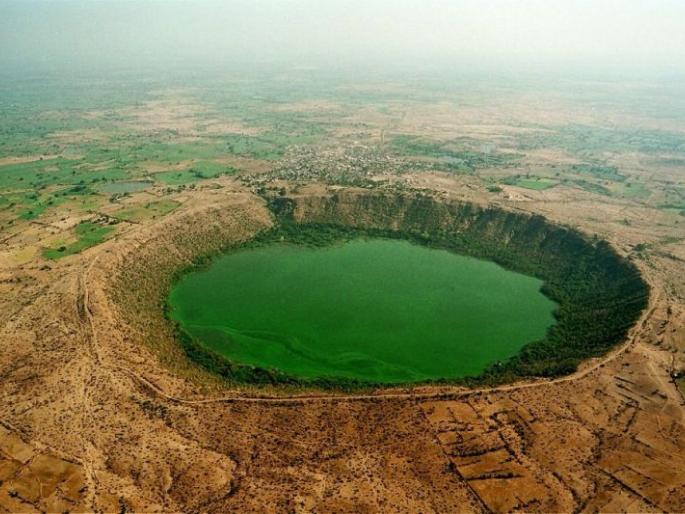Importance of Lonar Lake in National Policy due to 'Ramsar' status | ‘रामसर’ दर्जामुळे राष्ट्रीय धोरणात लोणार सरोवराला महत्त्व Importance of Lonar Lake in National Policy due to 'Ramsar' status | ‘रामसर’ दर्जामुळे राष्ट्रीय धोरणात लोणार सरोवराला महत्त्व