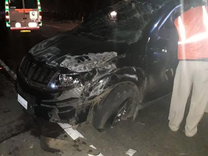 accident on mumbai pune express way two dead three injured | मुंबई-पुणे एक्स्प्रेस वेवर भीषण अपघात; दोघांचा मृत्यू, तीन जखमी 