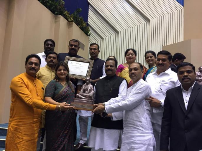 'Lonavla' was the cleanest city of West India | ‘लोणावळा’ ठरले पश्चिम भारतातील दुसऱ्या क्रमाकांचे स्वच्छ शहर 'Lonavla' was the cleanest city of West India | ‘लोणावळा’ ठरले पश्चिम भारतातील दुसऱ्या क्रमाकांचे स्वच्छ शहर