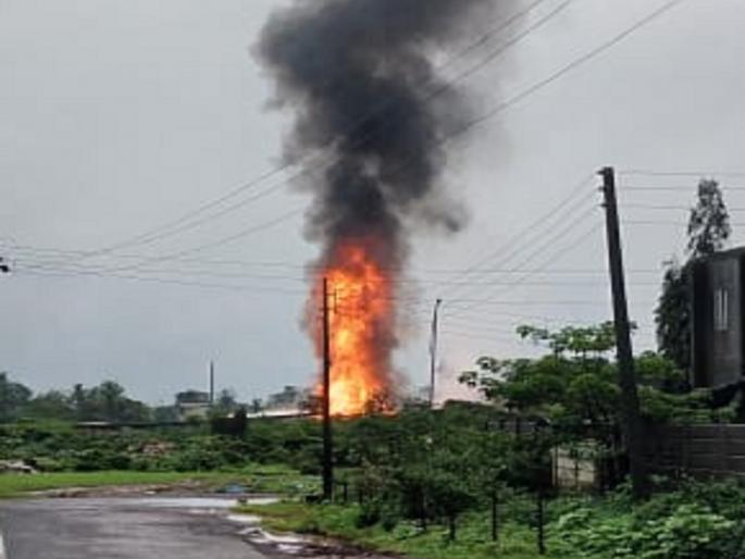 Blast in Pushkar company in Lotte Ratnagiri District, three workers injured | Ratnagiri: लोटेतील पुष्कर कंपनीत स्फोट, तीन कामगार जखमी Blast in Pushkar company in Lotte Ratnagiri District, three workers injured | Ratnagiri: लोटेतील पुष्कर कंपनीत स्फोट, तीन कामगार जखमी