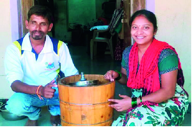 Vengurleet junky ice-cream: Taste of the mind | वेंगुर्लेत मिळतेय फणसाचे आईस्क्रीम- : ग्राहकांकडून मनमुराद आस्वाद Vengurleet junky ice-cream: Taste of the mind | वेंगुर्लेत मिळतेय फणसाचे आईस्क्रीम- : ग्राहकांकडून मनमुराद आस्वाद