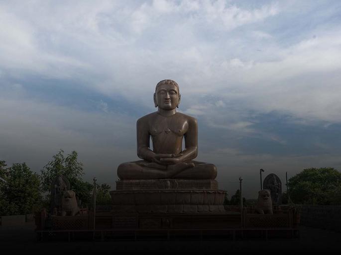 Apoorva Confluence of Ahimsa, Compassion : Lord Mahavir | अहिंसा, करुणेचा अपूर्व संगम : भगवान महावीर Apoorva Confluence of Ahimsa, Compassion : Lord Mahavir | अहिंसा, करुणेचा अपूर्व संगम : भगवान महावीर