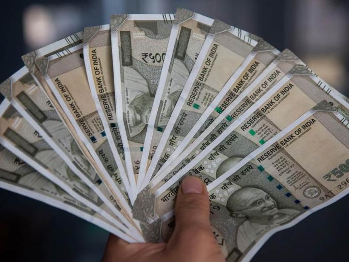 Garbage collector women won 10 crores lottery | नशिबच भारी! कचरा गोळा करणाऱ्या महिलांनी जिंकली १० कोटींची लॉटरी Garbage collector women won 10 crores lottery | नशिबच भारी! कचरा गोळा करणाऱ्या महिलांनी जिंकली १० कोटींची लॉटरी